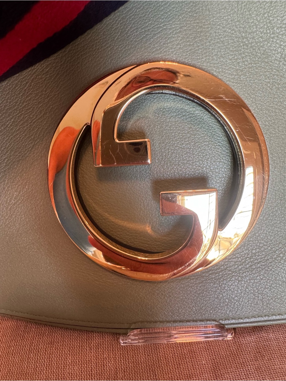 Gucci Blondie Green Leather Shoulder Bag with oversized Gold GG - Picture 5 of 16